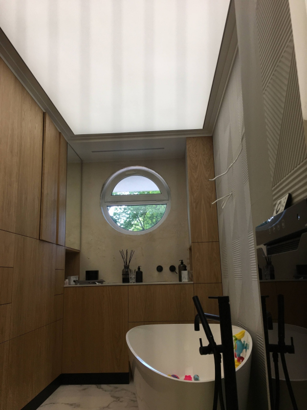 Łazienka, świecący sufit 4 m²
